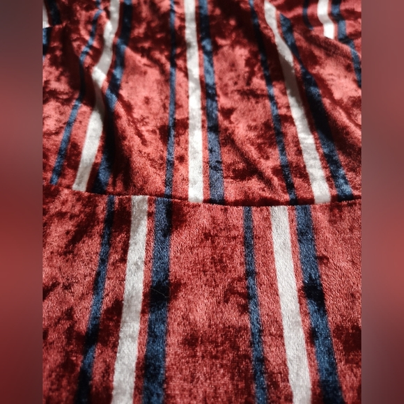 Forever 21 dress. Size S - Picture 3 of 11